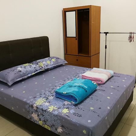 Address No 915, Lorong Uni Central 13, Taman Uni Central, Kuching Samarahan Expressway Esterno foto