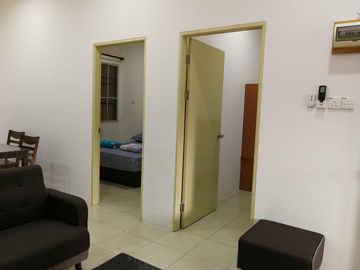 Address No 915, Lorong Uni Central 13, Taman Uni Central, Kuching Samarahan Expressway Esterno foto