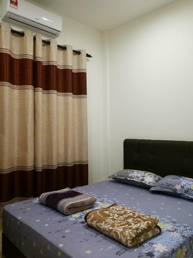 Address No 915, Lorong Uni Central 13, Taman Uni Central, Kuching Samarahan Expressway Esterno foto