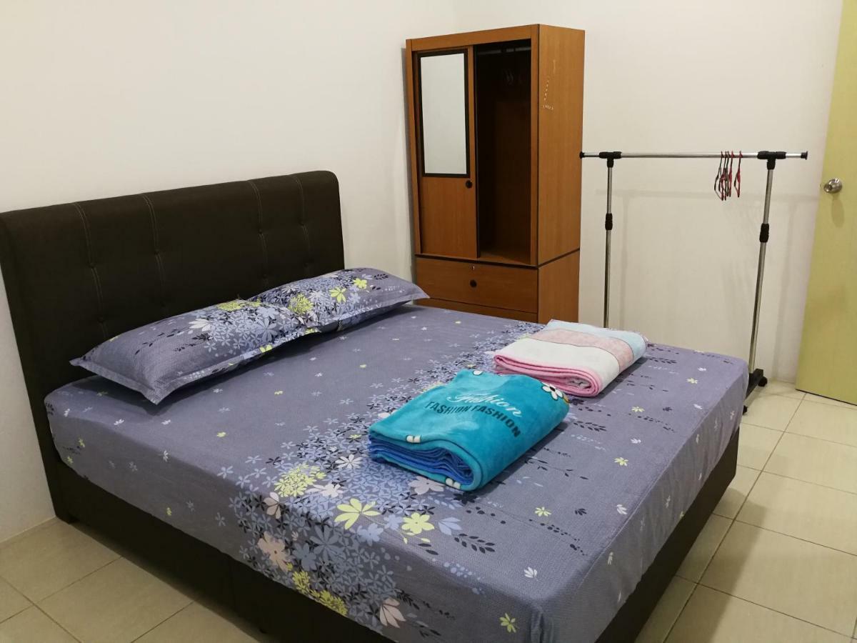 Address No 915, Lorong Uni Central 13, Taman Uni Central, Kuching Samarahan Expressway Esterno foto